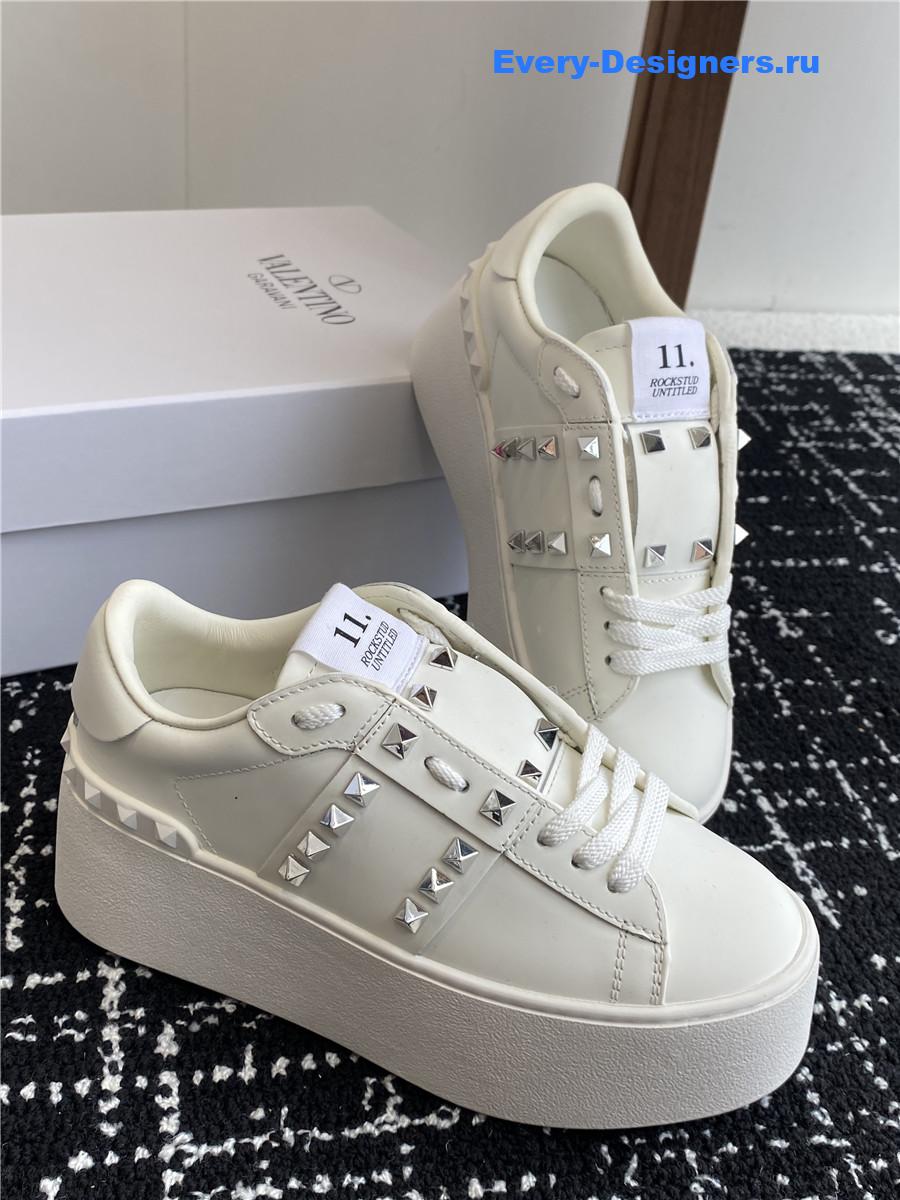 Va1e*ntin0 garavani rockstud white leather flatform sneakers