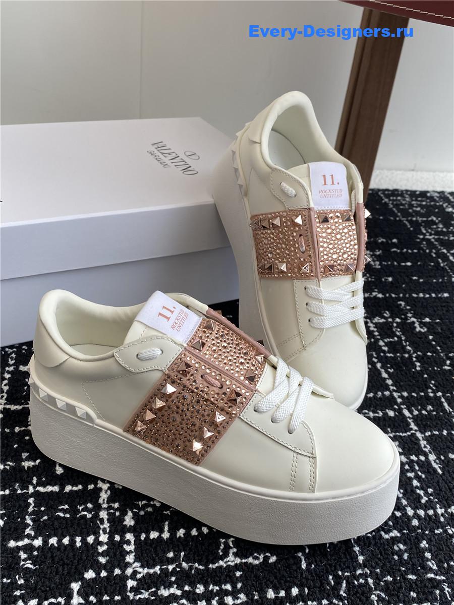Va1e*ntin0 garavani rockstud pink leather flatform sneakers