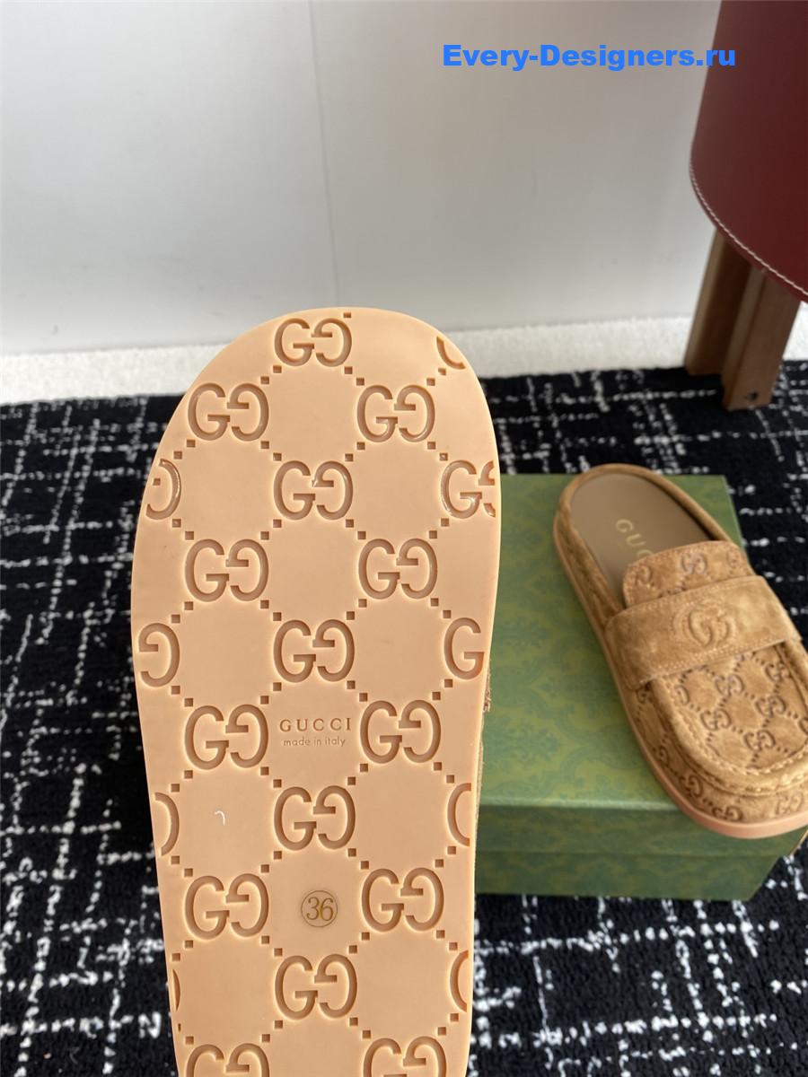 Gvc*1 celia gg suede mules brown