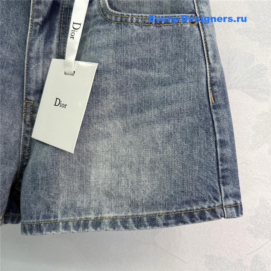 D10r logo denim shorts