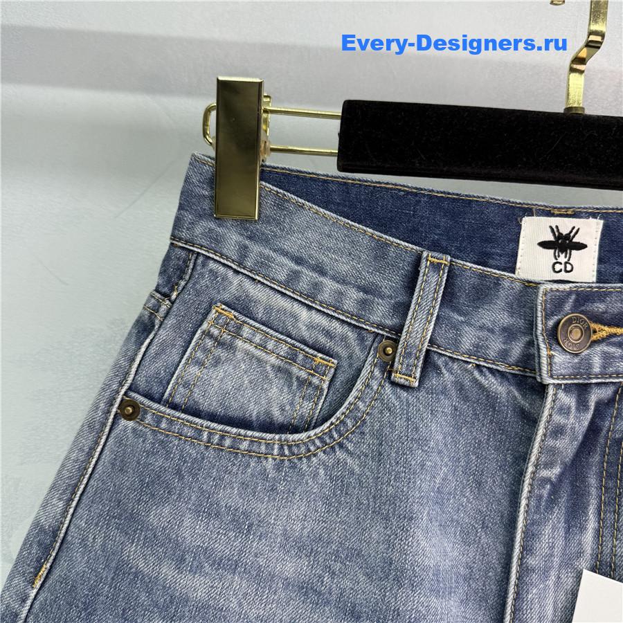 D10r logo denim shorts