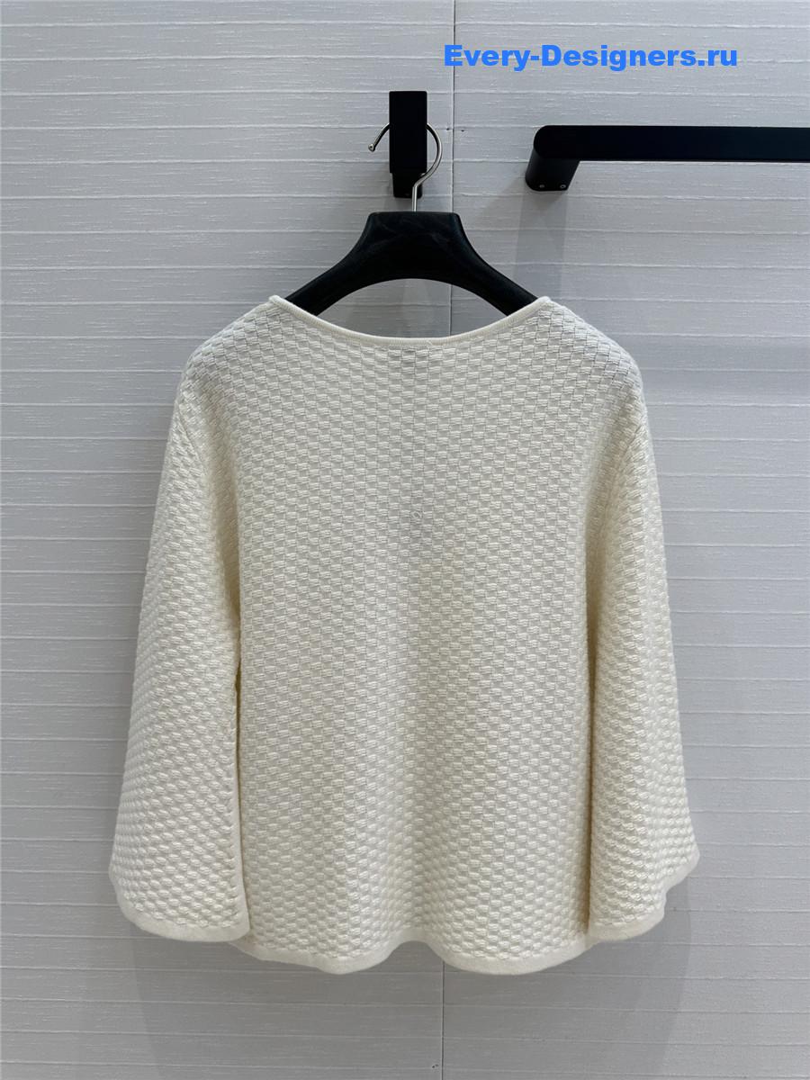 Ch**el white embossed knit hook cardigan