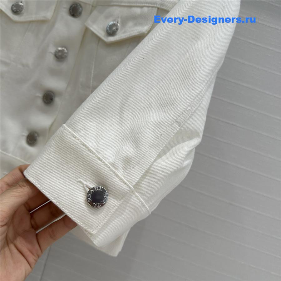 Pra*a short white denim jacket