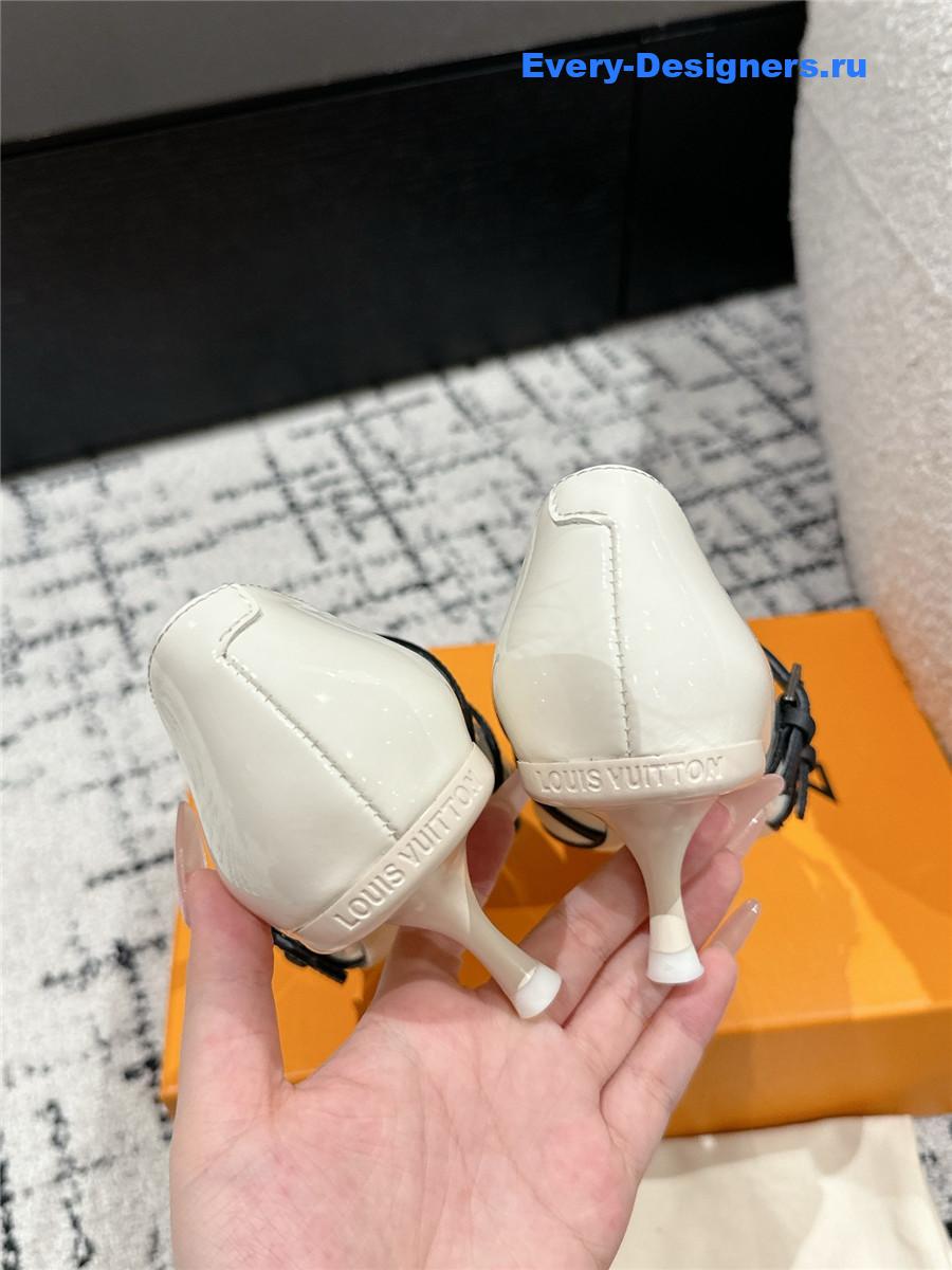 l0vis Vvtt0n 6am pointed toe heels white