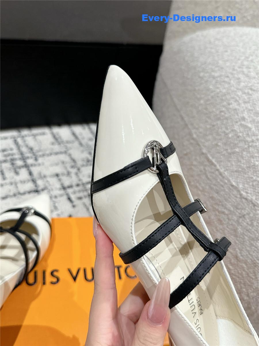 l0vis Vvtt0n 6am pointed toe heels white