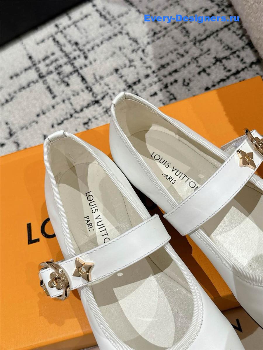 l0vis Vvtt0n romy flat ballerina white