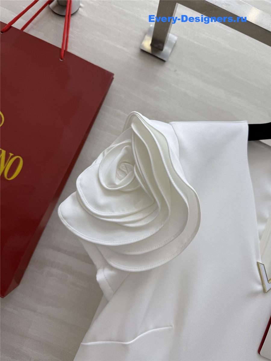 Va1e*ntin0 white floral sleeve dress