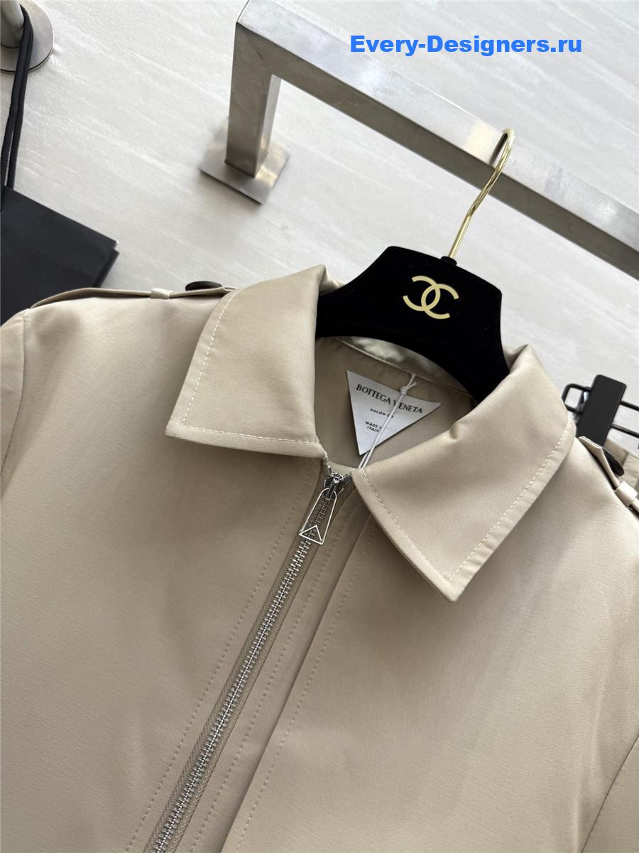 b0tt*ga Ven*ta grey trench coat suit