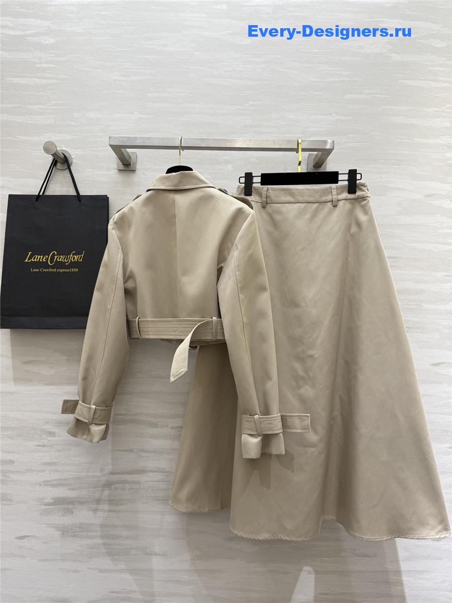 b0tt*ga Ven*ta grey trench coat suit