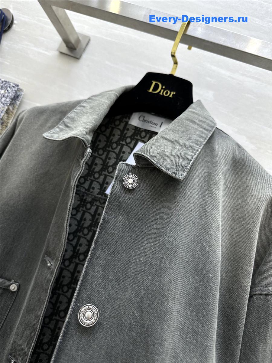D10r grey distressed denim jacket