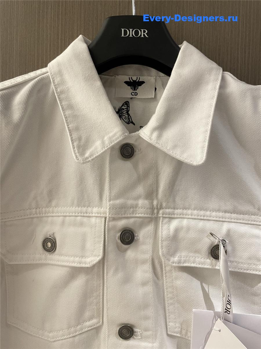 D10r cd embroidered butterfly denim jacket