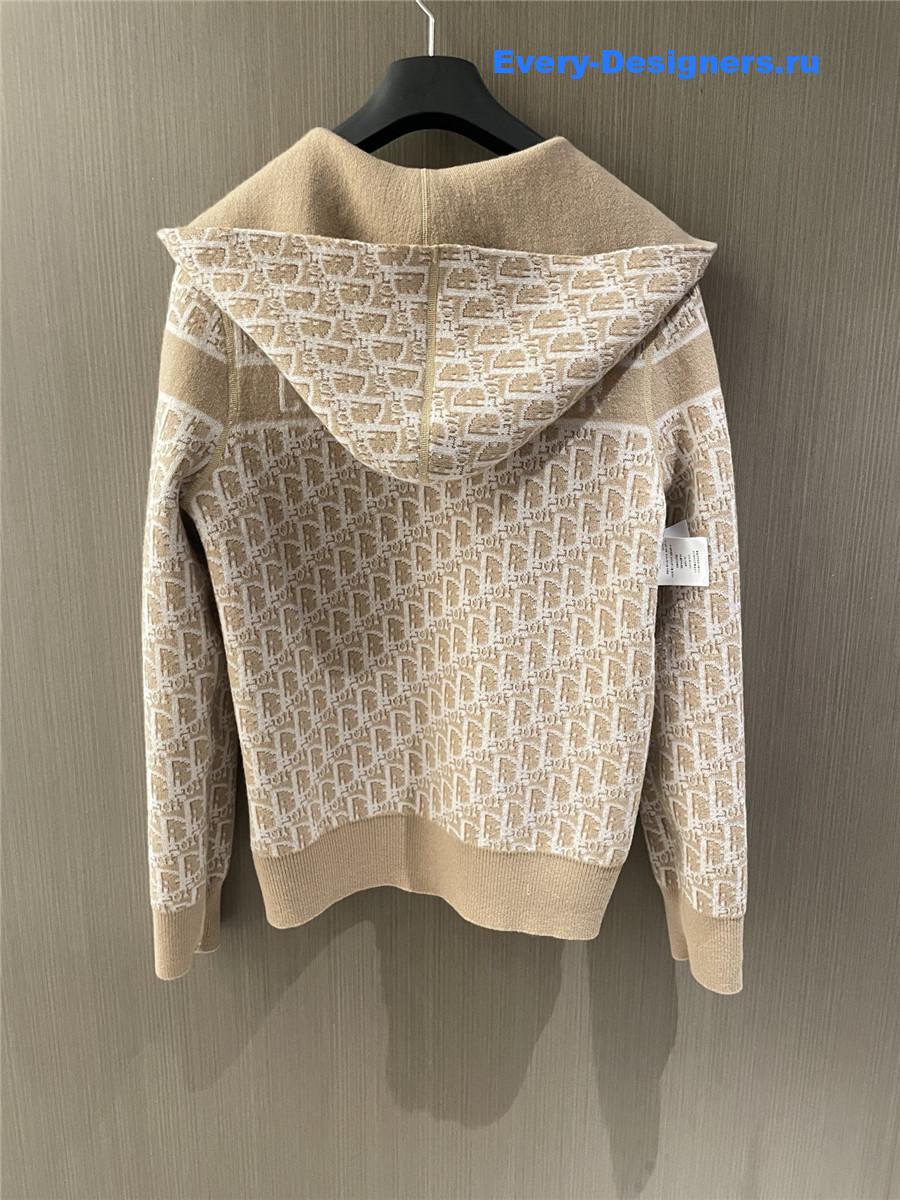 D10r reversible hooded cardigan