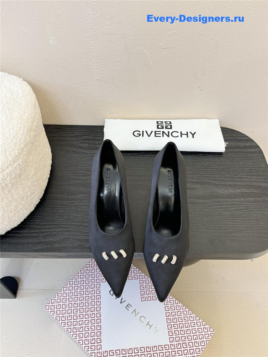 Givenchy Show 95 Black Ring Pumps