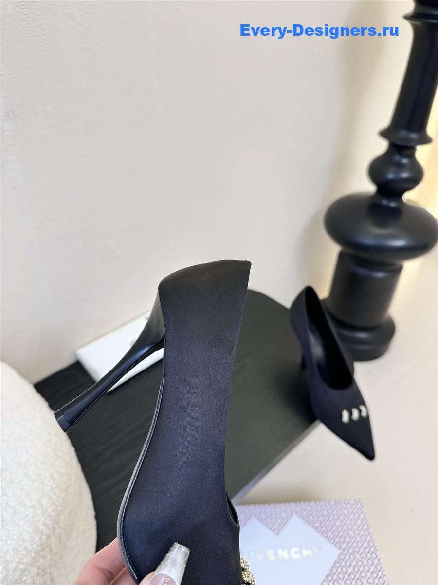 Givenchy Show 95 Black Ring Pumps