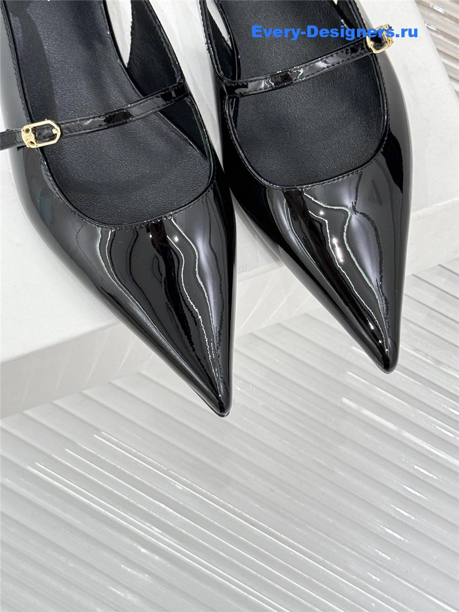 Ce1i*e black flat pointed toe slingback sandals