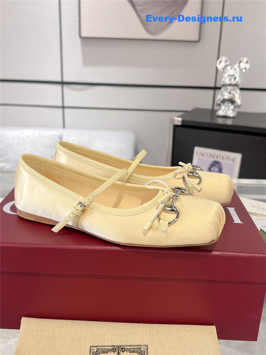 Gvc*1 horsebit ballet flat beige