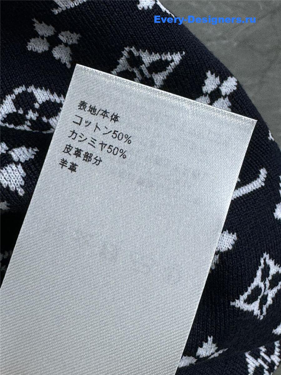 l0vis Vvtt0n stripe monogram t-shirt