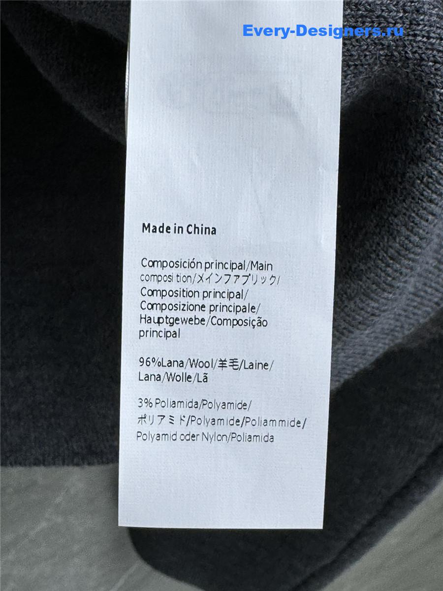 L0ew* grey intarsia patch sweater