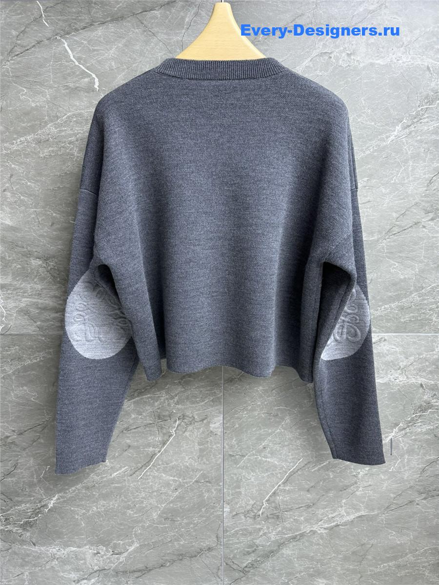 L0ew* grey intarsia patch sweater