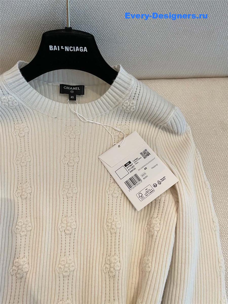 Ch**el hollow belt knitted sweater