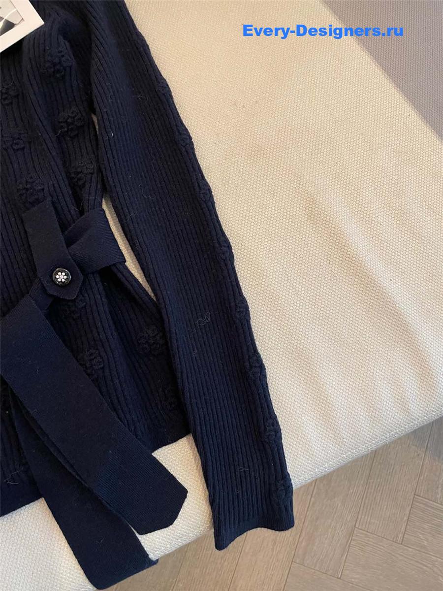 Ch**el black knitted sweater