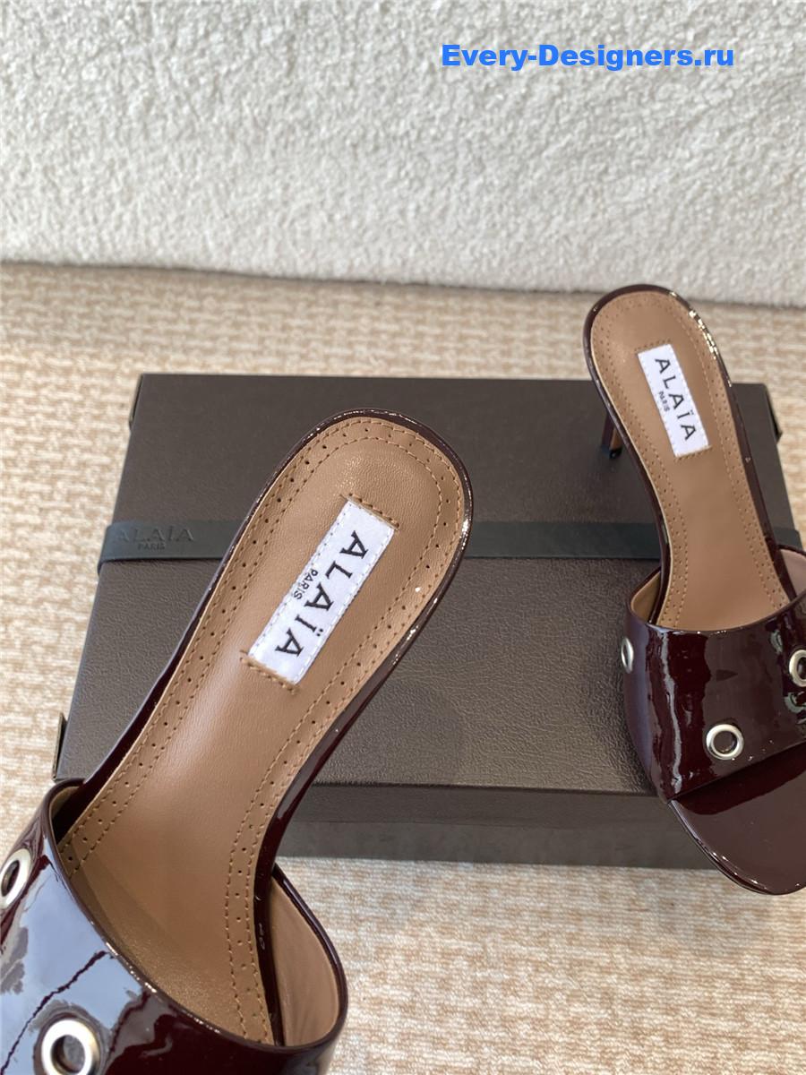 Alaia Oeillets Grommet Patent Leather Sandals Brown