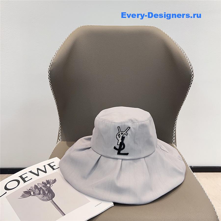 Sa1nt Lau*nt bucket hat for women