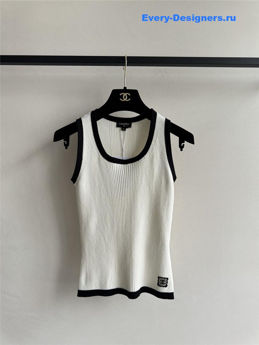 Ch**el u-neck knitted vest white