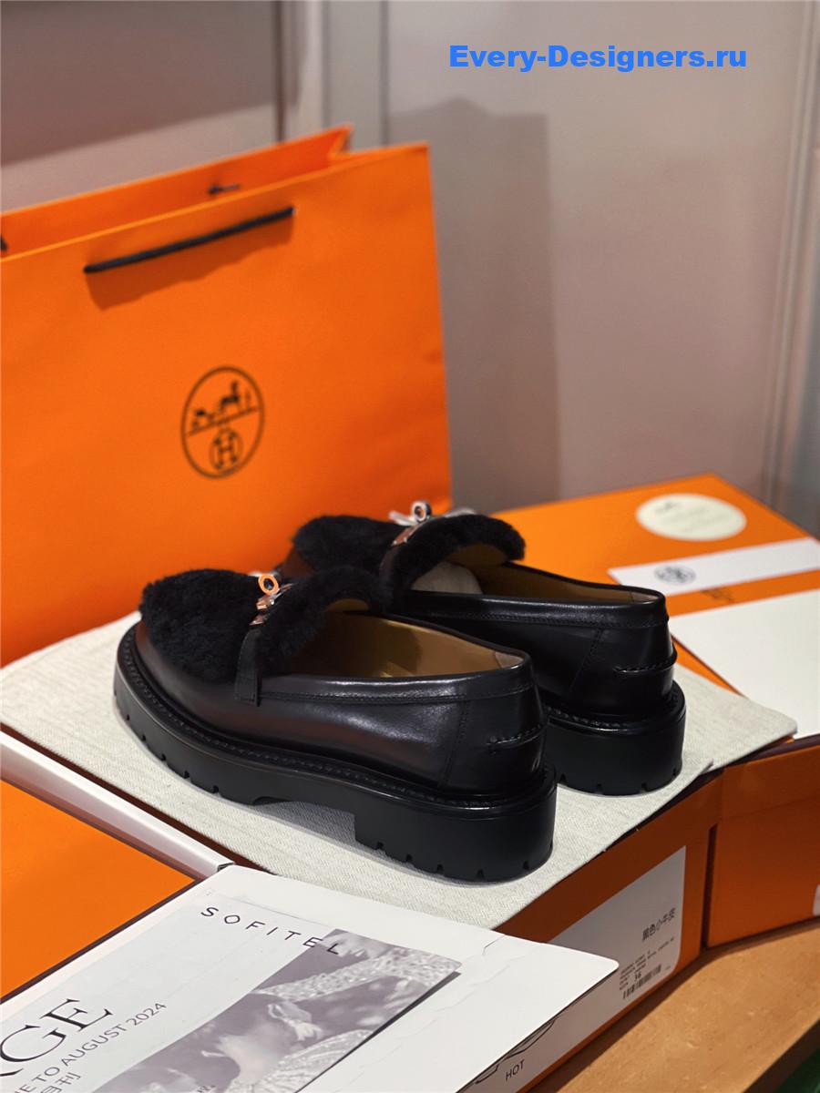 H**me5 black icone loafer women