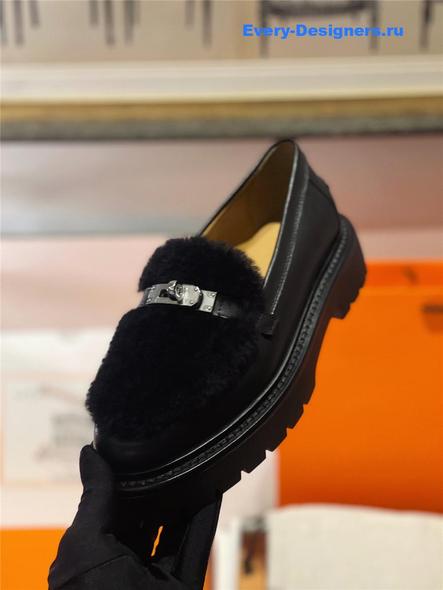 H**me5 black icone loafer women