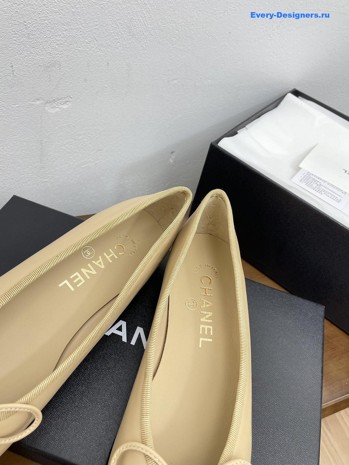 Ch**el black leather cap-toe ballerina flats