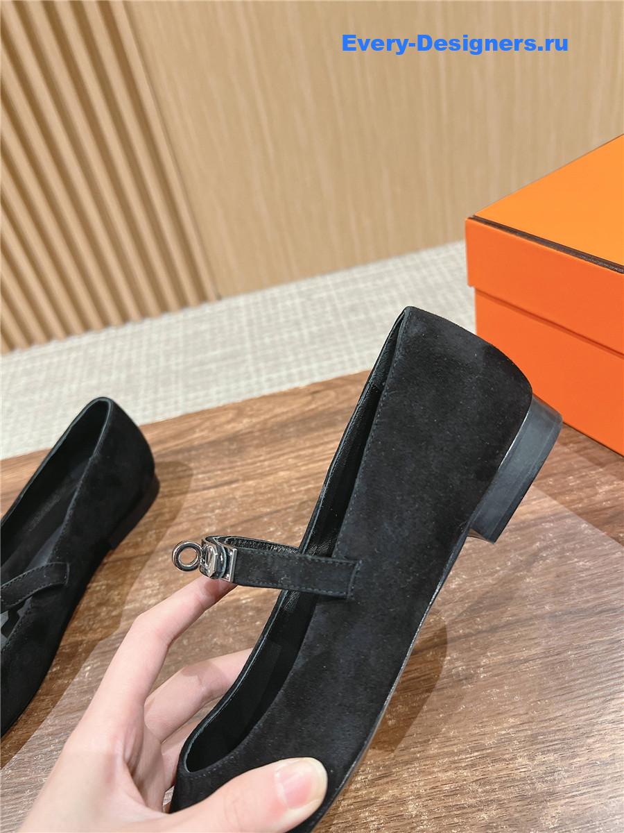 H**me5 black suede ballet flats for women