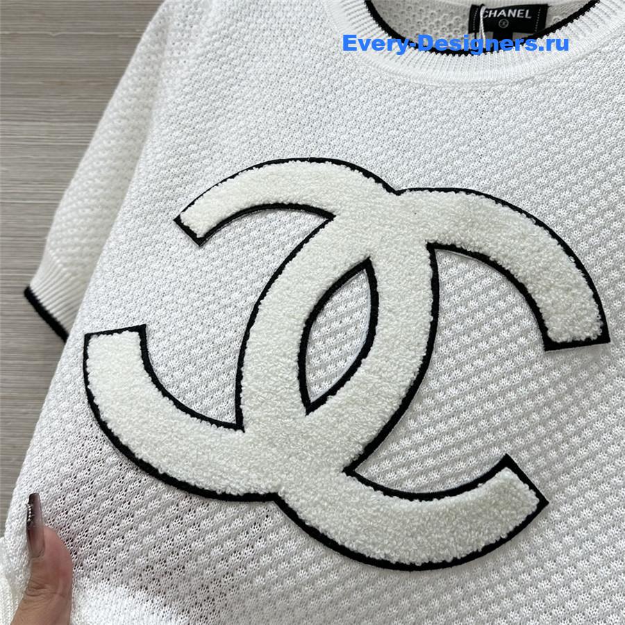 Ch**el logo embroidered knit top