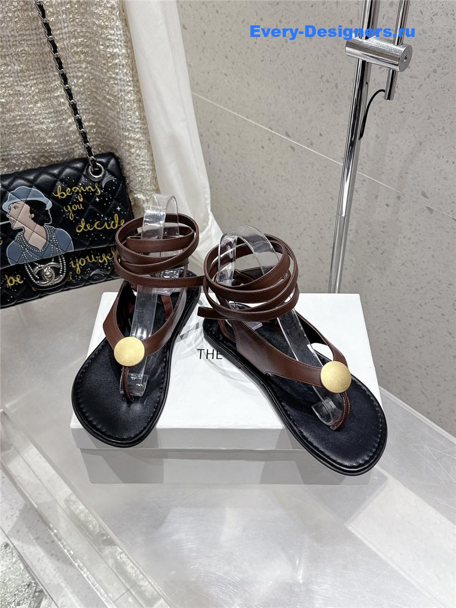 The R0w beach brown flat sandals