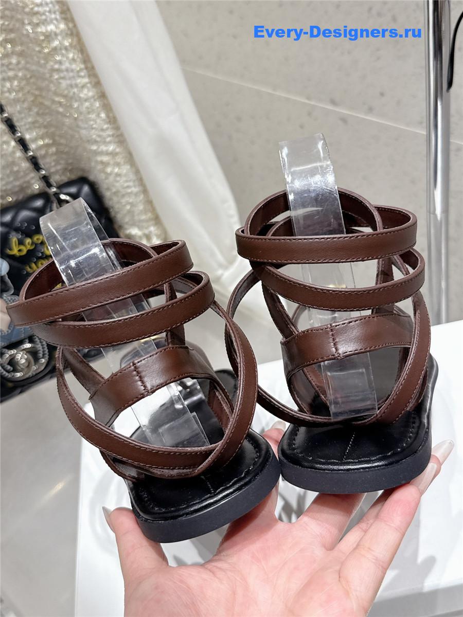 The R0w beach brown flat sandals