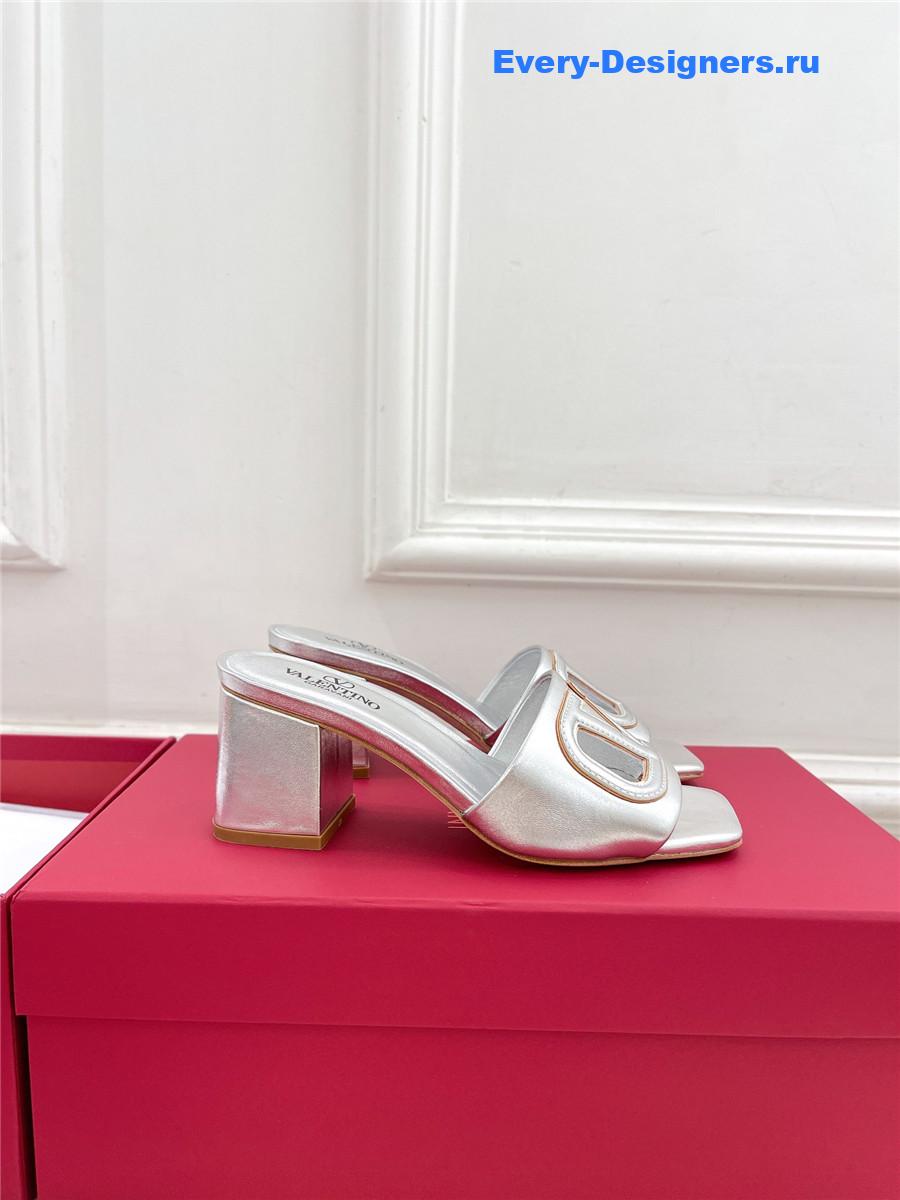 Va1e*ntin0 garavani vlogo slide sandals silver