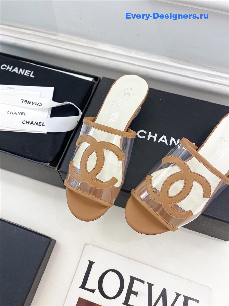 Ch**el pvc patent leather cc slides