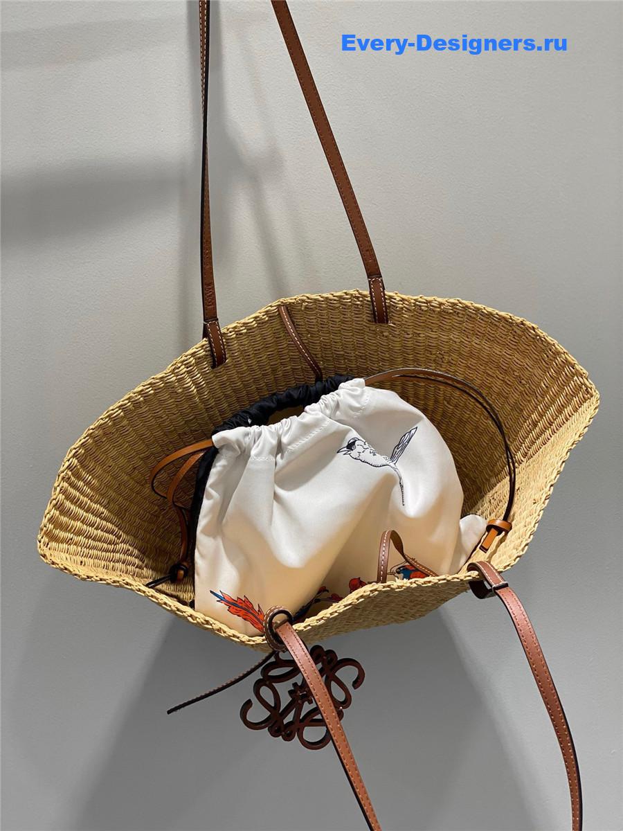 L0ew* brown raffia shell bag