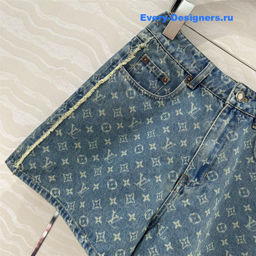 l0vis Vvtt0n monogram denim shorts
