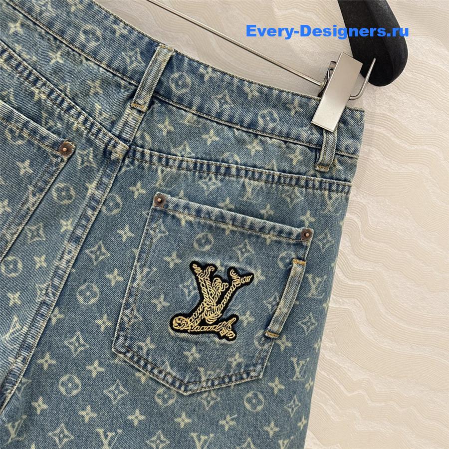 l0vis Vvtt0n monogram denim shorts