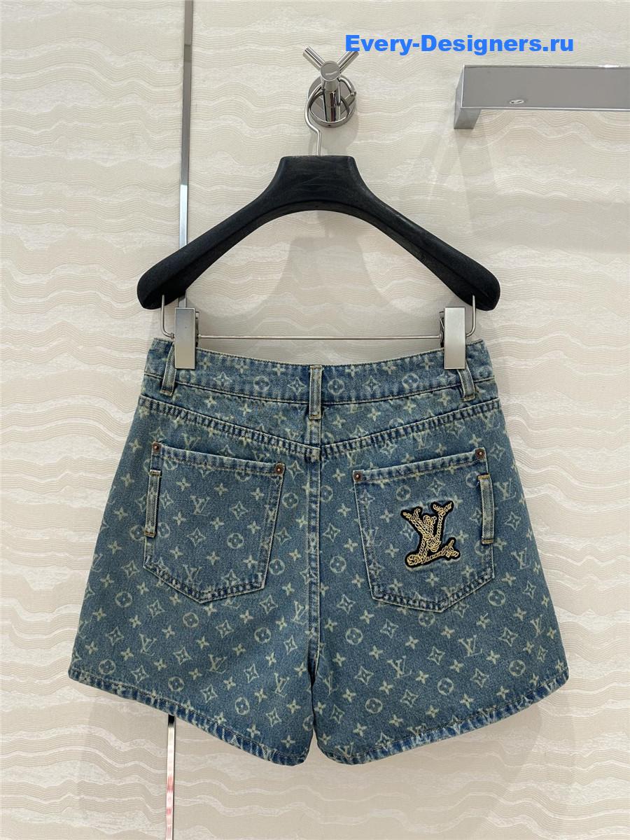 l0vis Vvtt0n monogram denim shorts