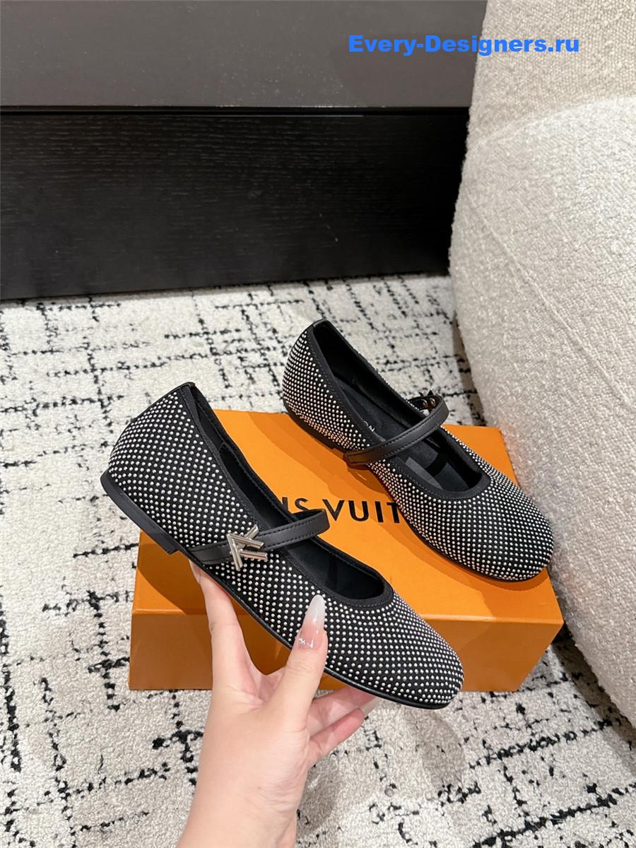 l0vis Vvtt0n romy crystal flats