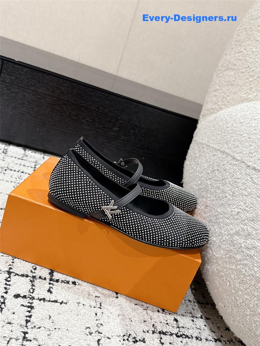 l0vis Vvtt0n romy crystal flats