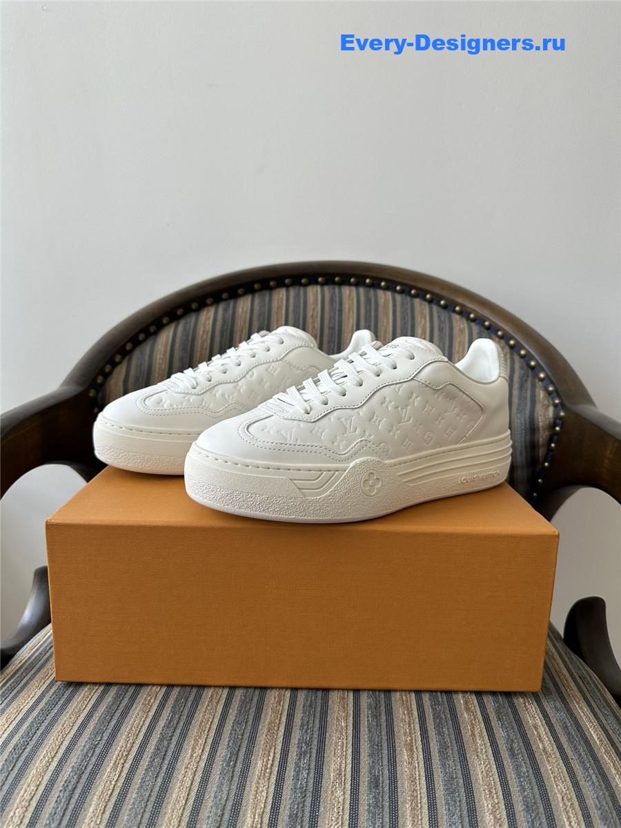 l0vis Vvtt0n lv groovy sneakers in white