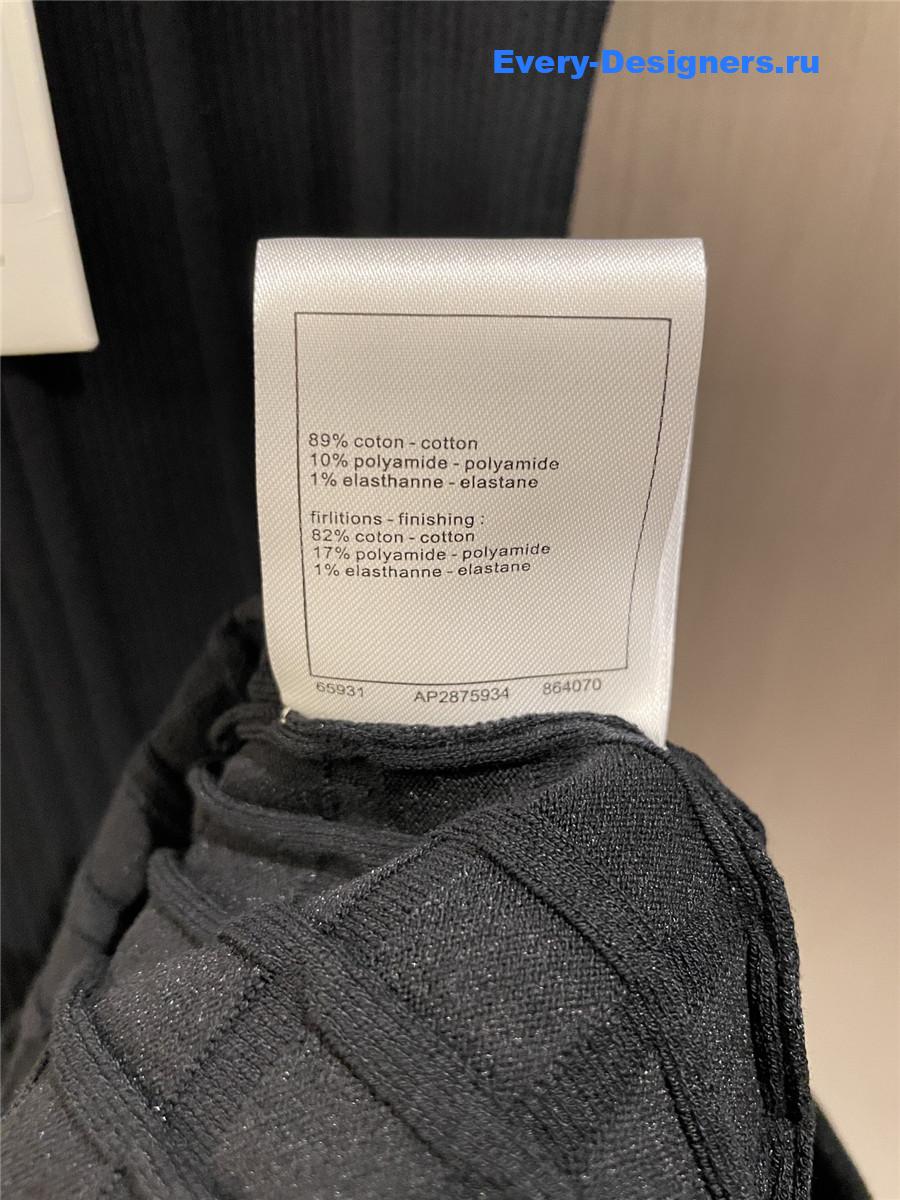 Ch**el black u-neck sleeveless knitted dress