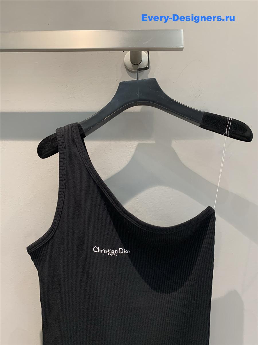 D10r asymmetric tank top in black