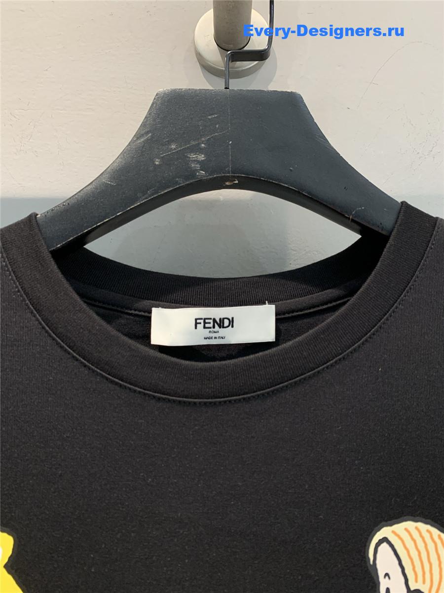 F**di silvia and the baguette tee