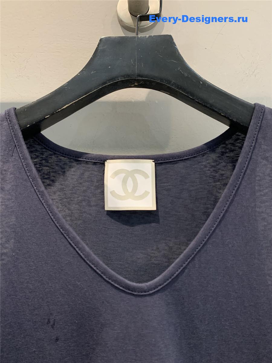 Ch**el navy sleeveless vest