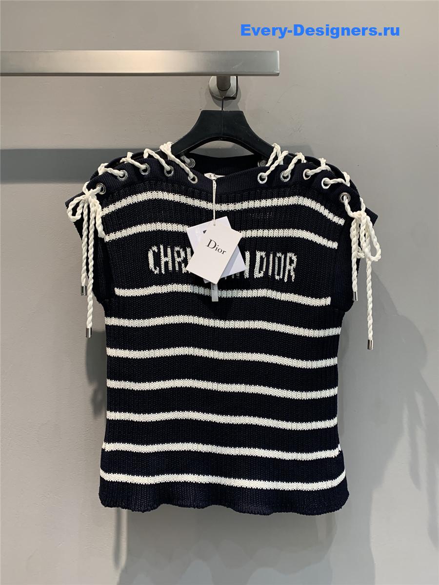 D10r letter stripe sweater