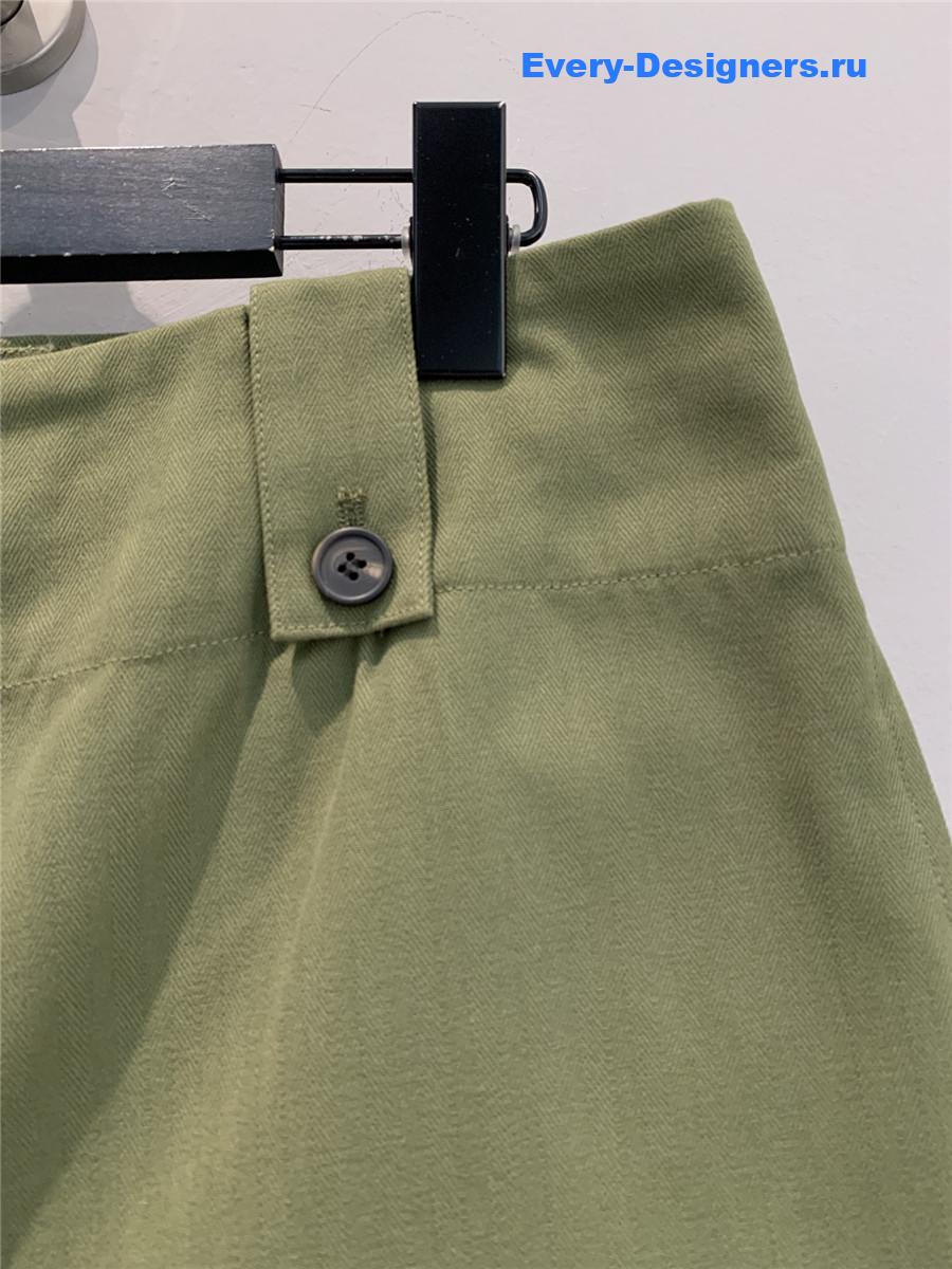 Pra*a green cargo shorts